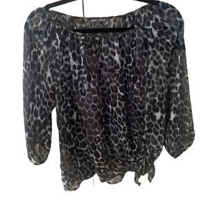 Express 3/4 Sleeve Shirt (XS)